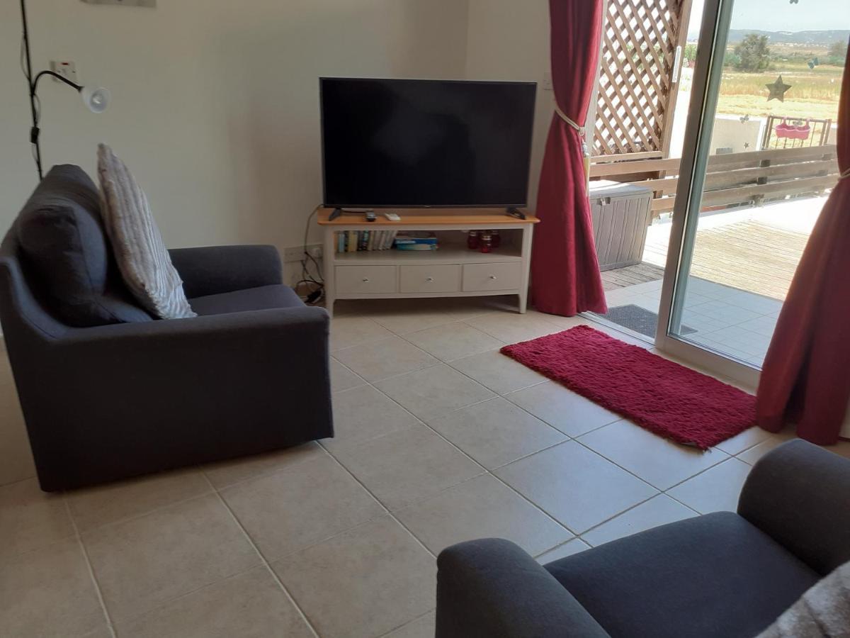 Villa Beautiful 2-Bed House In Mandria  Esterno foto