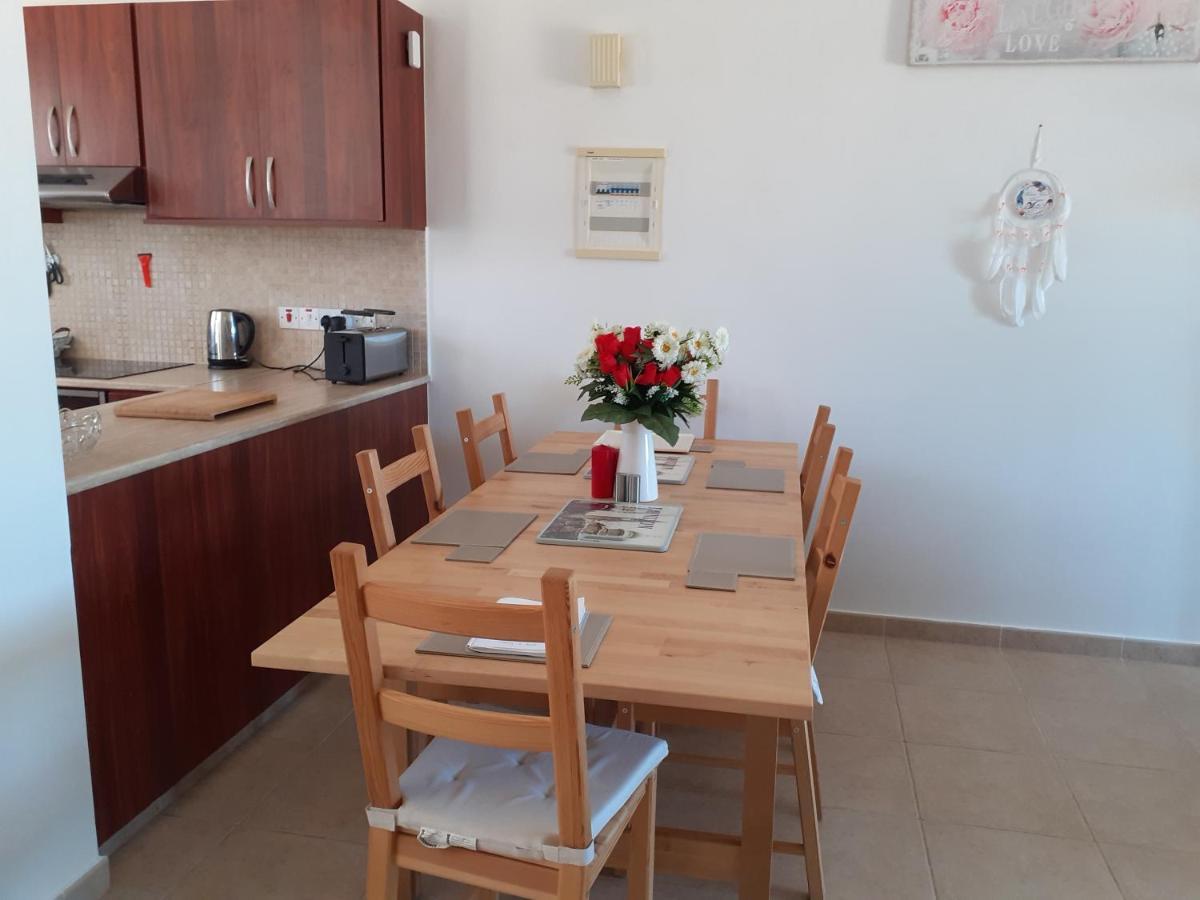 Villa Beautiful 2-Bed House In Mandria  Esterno foto