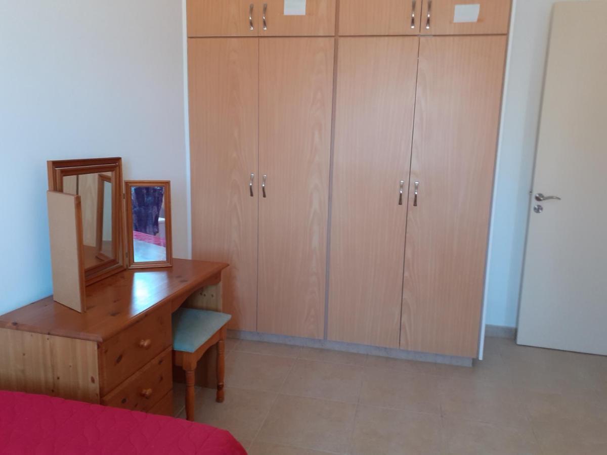Villa Beautiful 2-Bed House In Mandria  Esterno foto