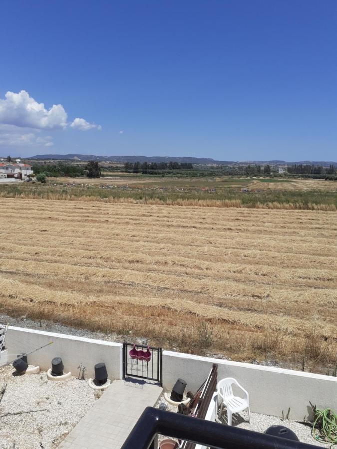 Villa Beautiful 2-Bed House In Mandria  Esterno foto