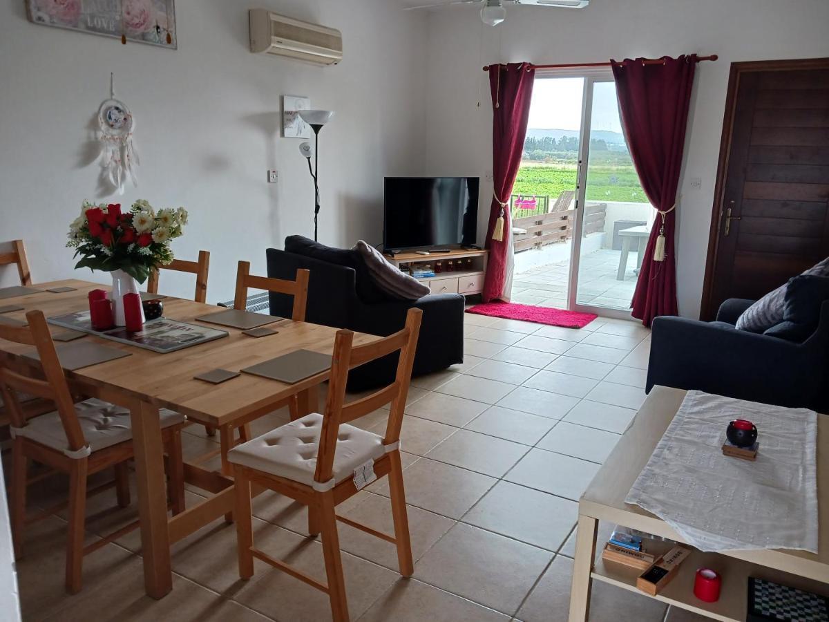 Villa Beautiful 2-Bed House In Mandria  Esterno foto
